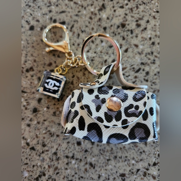 CHANEL Authentic Black And White Charm Upcycled With Leopard Print Key Holder - Picture 1 of 3